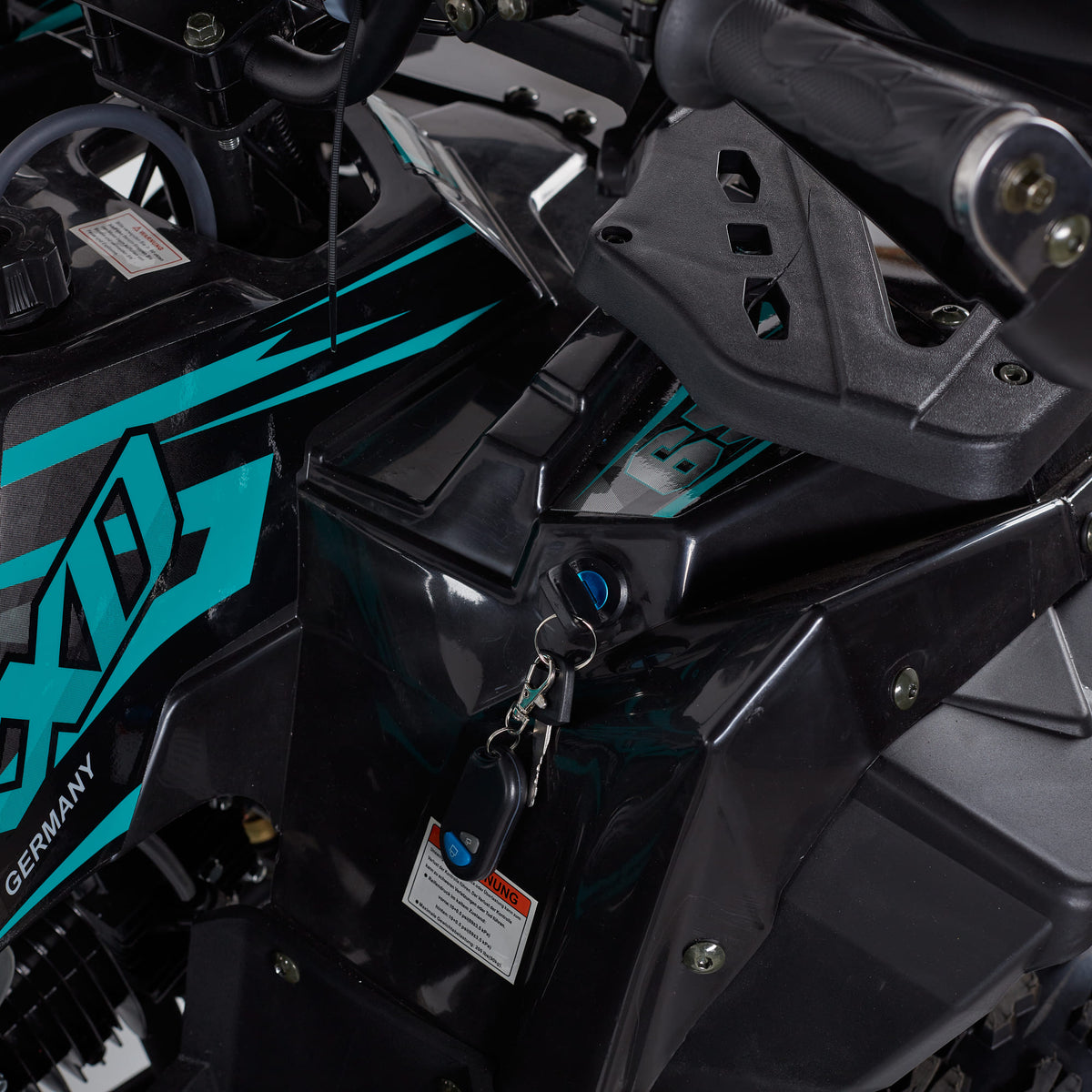 Quad 002S-R8