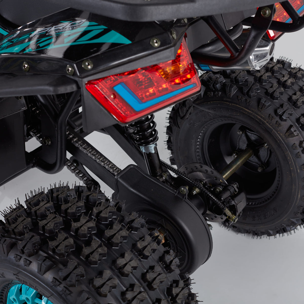 Quad 002S-R8