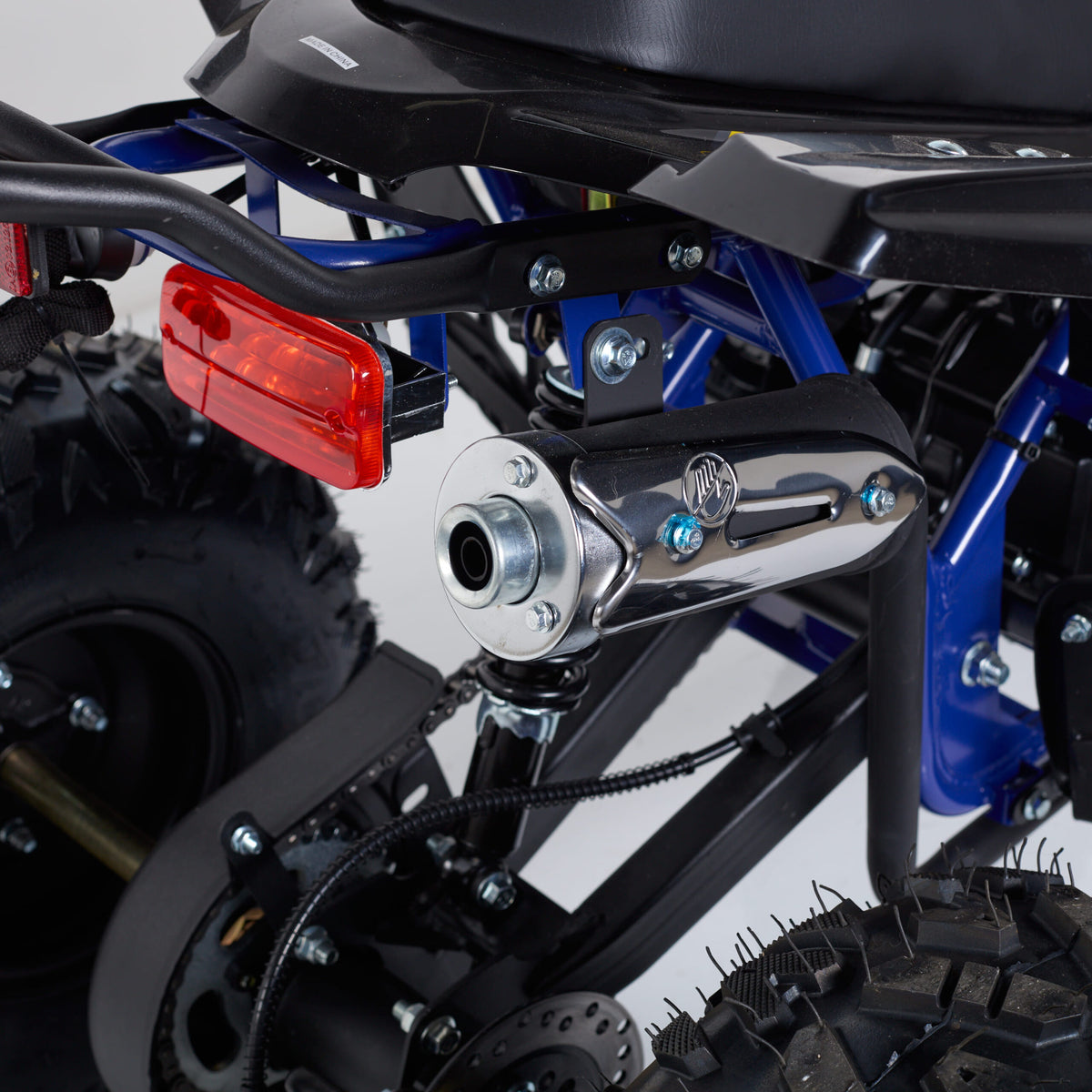 Quad NEW SCORPION R8 - 004-R8