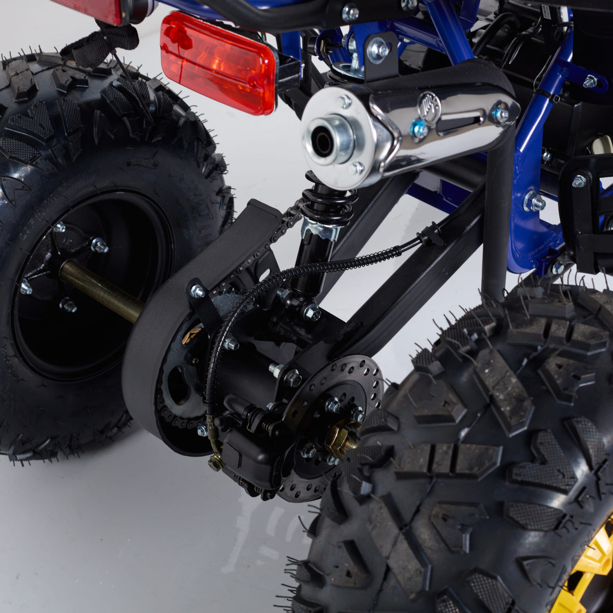 Quad NEW SCORPION R8 - 004-R8