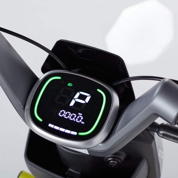 Bici Elettrica Scooter ASTRO - ZT-08 - immagine 10